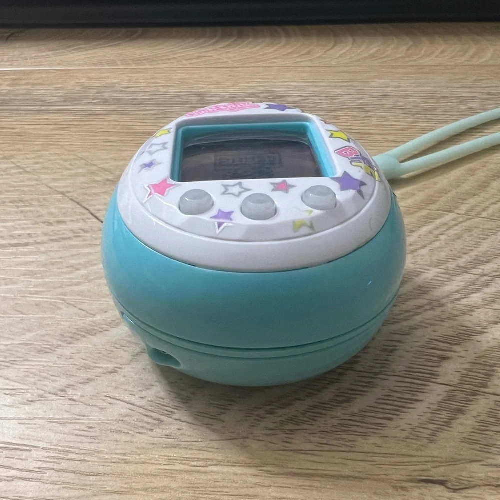 Tamagotchi Friends Blue/White/Stars RARE!!